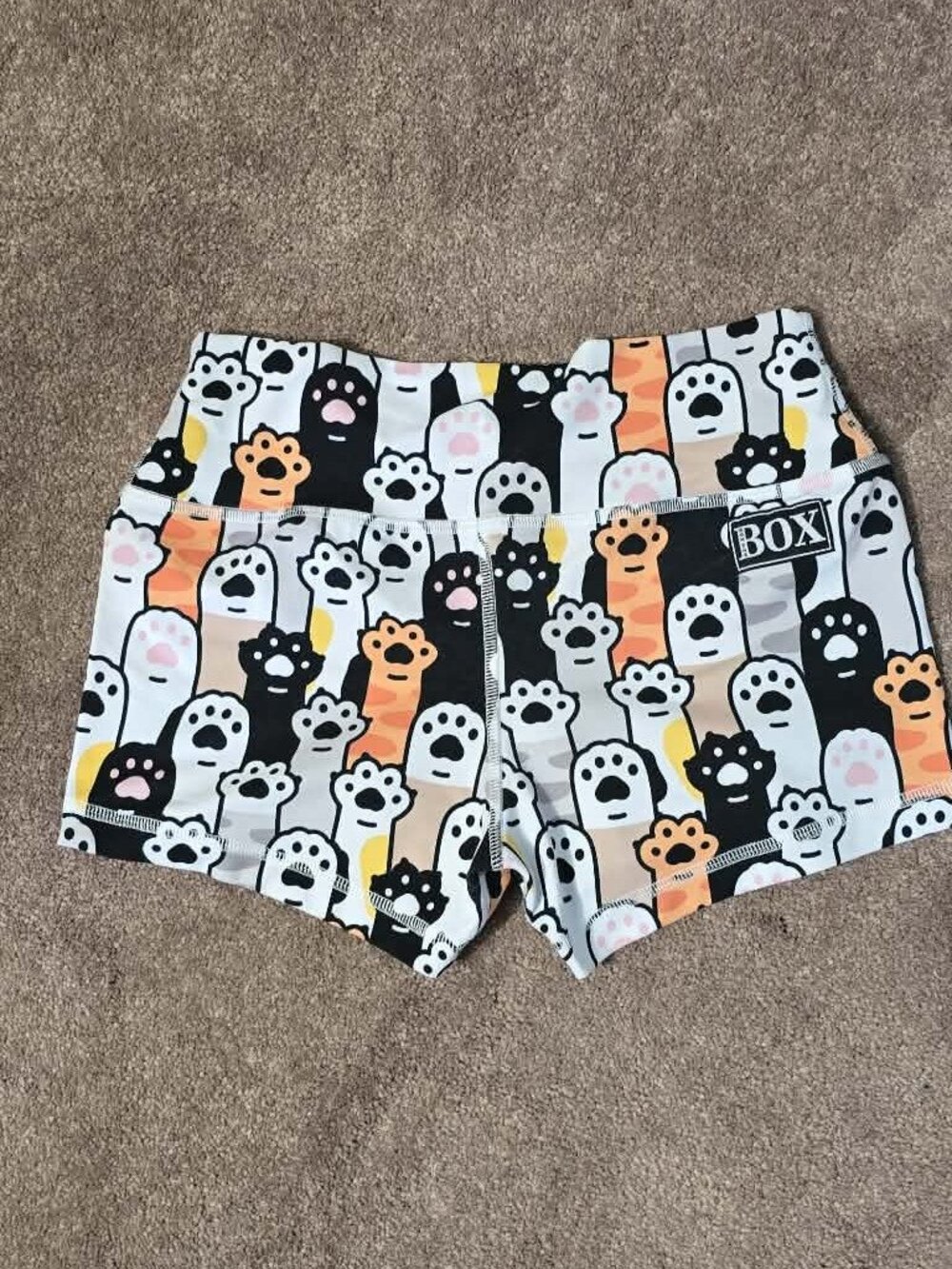 Rok The Box – Shorts - Paw Print – Size M